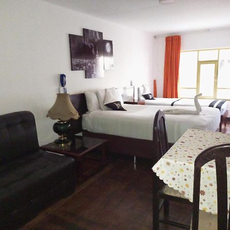 Isabela Hotel La Paz Esterno foto