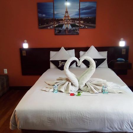Isabela Hotel La Paz Esterno foto