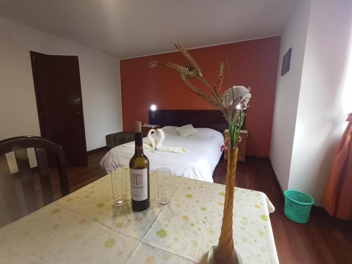 Isabela Hotel La Paz Esterno foto